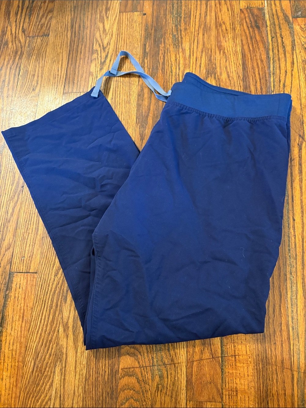 🎉Figs Women's Straight Leg Livingston Scrub Pants in Navy Blue